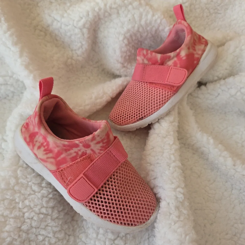 7t Cat And Jack Water Shoes